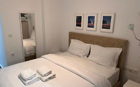 Small Budget Diamond Apartment In Agias Sofias.