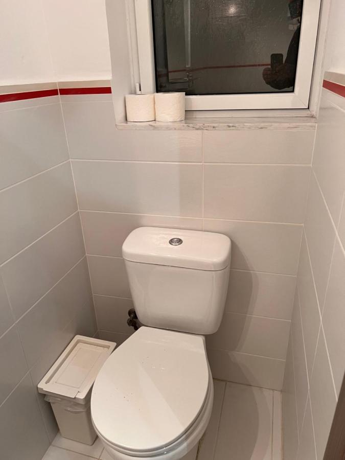 Small Budget Diamond Apartment In Agias Sofias. Θεσσαλονίκη Εξωτερικό φωτογραφία